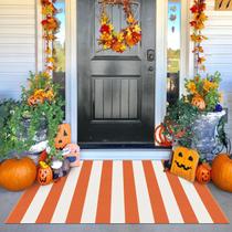 Tapete KOZYFLY listrado 90x150cm de algodão laranja e branco