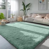 Tapete PAGISOFE 152x213 cm de pelúcia verde sálvia antiderrapante
