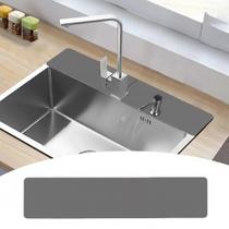 Tapete para torneira EazziSwitch 76 x 14 cm, absorvente e com proteção contra respingos