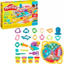 Tapete para Viagem Massinha Play-Doh com 4 Potes e Acessórios F9143 - Hasbro Tapete para Viagem Massinha Play-Doh com 4 Potes e Acessórios F9143 - Hasbro