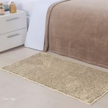 Tapete Passadeira Beira de Cama Antiderrapante 50cm x 1,00m Shaggy Felpuda Pelo Baixo Classic Trigo Oasis