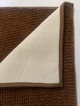 Tapete Peludo Macio Tecido Sintético 40CM X 60CM Marrom