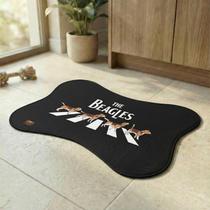 Tapete Pet Preto The Beagles Para Cachorro Comedouro Antiderrapante Novadecora