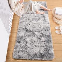 Tapete Runner ISEAU 61x183 cm de pelúcia antiderrapante cinza claro