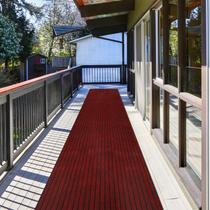Tapete Runner ZGR HOME&GARDEN vermelho com listra preta 0,6x4,6m Tapete Runner ZGR HOME&GARDEN vermelho com listra preta 0,6x4,6m
