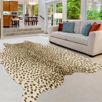 Tapete WARM HAVEN com estampa de leopardo em material sintético de vaca 190 x 213 cm Tapete WARM HAVEN com estampa de leopardo em material sintético de vaca 190 x 213 cm