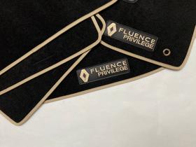 Tapetes do Fluence Privilege preto personalizado bege
