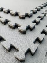 Tatame Tapete EVA 1x1 Metro 40mm 100x100x4cm Preto com Cinza
