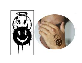 Tatuagem Temporária Meio Bom Meio Mal Mascara Smile 9x5 cm Tatuagem Temporária Meio Bom Meio Mal Mascara Smile 9x5 cm