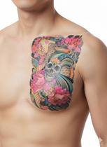 Tatuagem Temporária Peitoral Masculina Carpa Koi e Caveira Colorida Japonesa 19x12cm Realista Tatuagem Temporária Peitoral Masculina Carpa Koi e Caveira Colorida Japonesa 19x12cm Realista