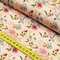 Tecido Estampado Para Patchwork - Clube Mais Criativo : Rosas com Ramos (0,50x1,40)