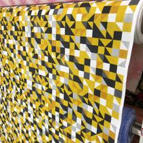 Tecido Jacquard Aquatec Estampado Geométrico Amarelo com Preto - 1,40m de Largura
