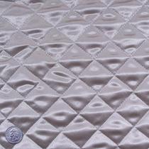 Tecido JUKI matelassê com forro acolchoado, 152 cm de largura, bege