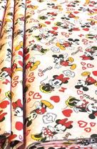 Tecido Tricoline Digital Mickey e Minnie 100% algodão-50x150cm