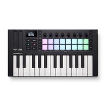 Teclado Controlador Launchkey Mini 25 MK4 - Novation