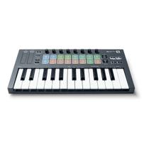 Teclado Controlador Novation FLKey Mini 25 Teclas