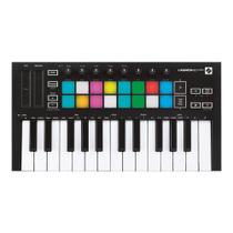 Teclado Controlador Novation Launchkey Mini MK3