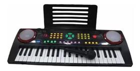 Teclado Infantil Custom Kids 44 teclas c/ microfone CKKB44 BK Teclado Infantil Custom Kids 44 teclas c/ microfone CKKB44 BK