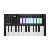 Teclado Novation Launchkey Mini 25 MK4