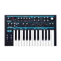 Teclado sintetizador novation bass station ii