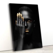 Tela canvas 70x45 mulher negra com mão esquerda no rosto