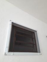 Tela mosqueteiro em PVC e lã de vidro para janelas