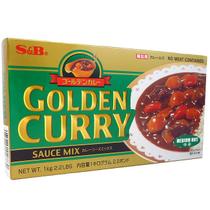 Tempero golden curry com sabor picante nível médio s&b 1kg
