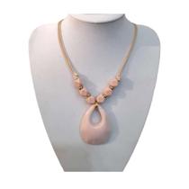 Tendencia colar fashion em resina - nude Tendencia colar fashion em resina - nude