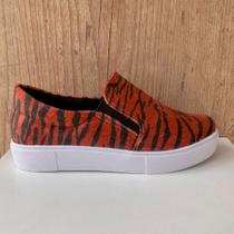 Tênis aveludado tigre Tênis aveludado tigre