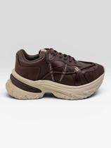 Tênis Casual Chunky Com Recortes Modernos Camurca Plus Marron