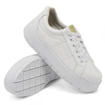 Tenis Casual em Couro Feminino Confortavel e Sola Plataforma Leve