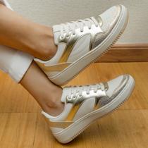 Tênis Casual Feminino Cadarço Detalhes Dourado Moderno Sola Alta Super Confortável Tênis Casual Feminino Cadarço Detalhes Dourado Moderno Sola Alta Super Confortável