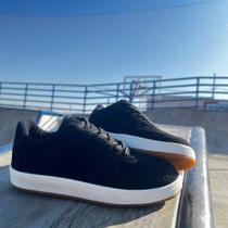 Tênis Casual Lindo Carma Confortável Leve Dia Dia Camurça e Off White