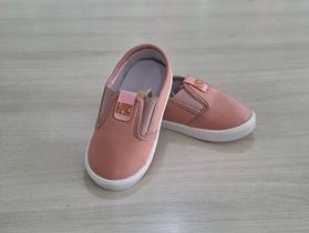 Tênis com sola nude rosé keto