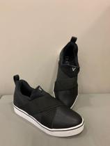 Tênis Deon feminino e casual cor preto + branco Tênis Deon feminino e casual cor preto + branco