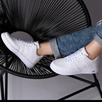 Tênis Estilo Retrô Sneaker Runway Sportwear Feminino Tênis Estilo Retrô Sneaker Runway Sportwear Feminino