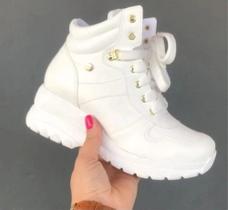 Tênis feminino Tênis feminino