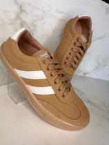 Tenis feminino casual byara oversuede Tenis feminino casual byara oversuede