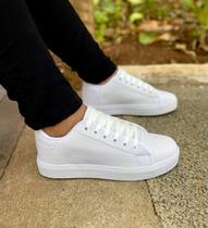 Tênis Feminino Casual Confortável Leve Branco Preto Tênis Feminino Casual Confortável Leve Branco Preto