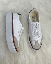 Tênis Feminino Casual em Couro, Solado Caixa Baixa com Sistema Calce Fácil - 365 Soft - Branco e Bege