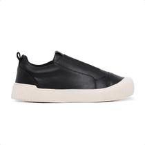 tenis feminino em couro slip on
