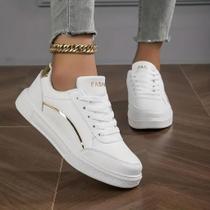 Tênis Feminino Estiloso com Solado Branco Leve, Elegante e Versátil