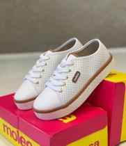 Tênis Feminino Moleca Com Furinhos Casual Tênis Feminino Moleca Com Furinhos Casual