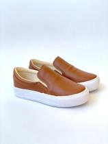 Tênis Feminino Slip On Tradicional em Couro - Iara Corrêa