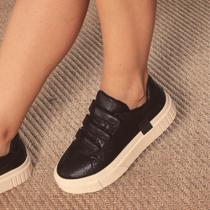 Tênis Feminino Sola Alta Com Fechamento fácil Moderno Casual Preto Tênis Feminino Sola Alta Com Fechamento fácil Moderno Casual Preto