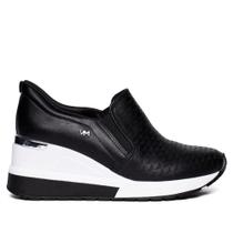 Tênis Feminino Via Marte Anabela Napa Preto/Prata Tênis Feminino Via Marte Anabela Napa Preto/Prata