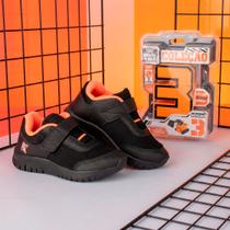 Tênis Infantil Kidy Ultra Flex Preto com Laranja Neon + Brinquedo -