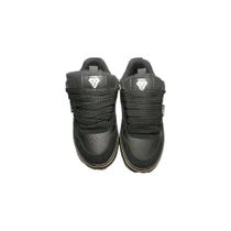 Tênis Lejon modelo Upper Preto/preto detalhes amarelo e refletivos