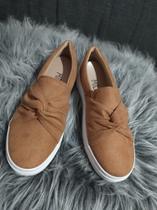 Tênis Milli lindo e confortável Marrom