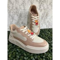 Tenis Moleca com Detalhes Tenis Moleca com Detalhes